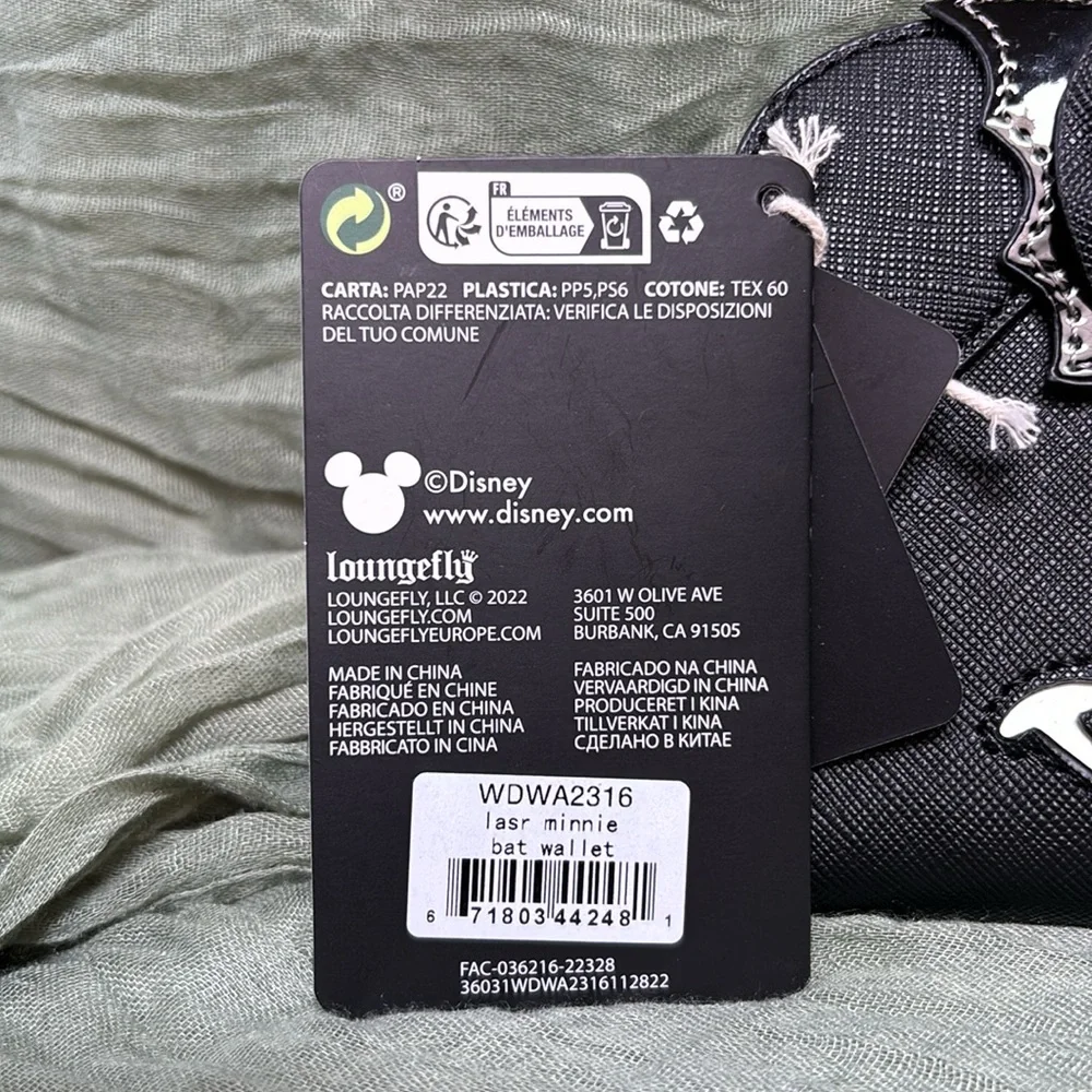 Loungefly Disney LASR Glow in the Dark Minnie Bat Wallet NWT